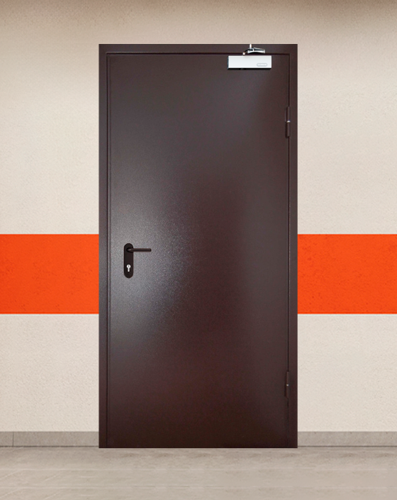 Противопожарная однопольная коричневая дверь порошковым напылением EIS 30