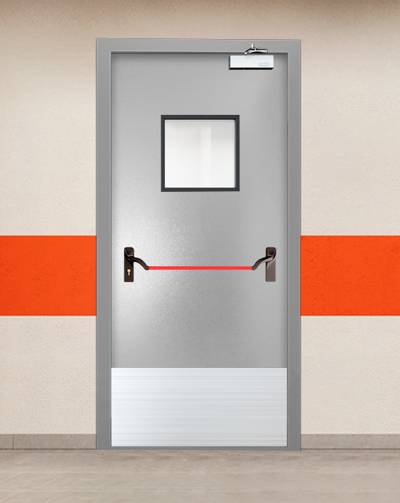 Противопожарная однопольная серая дверь порошковым напылением EIS 45 с ручкой антипаника, квадратным окном, широким отбойником