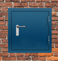 Люк металлический синий с блестящей ручкой