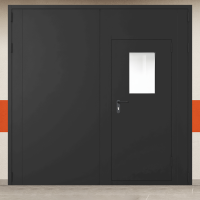 Ворота металлические двустворчатые черные с дверью и окном без доводчика