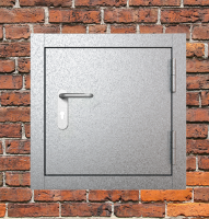 Люк металлический серый с блестящей ручкой