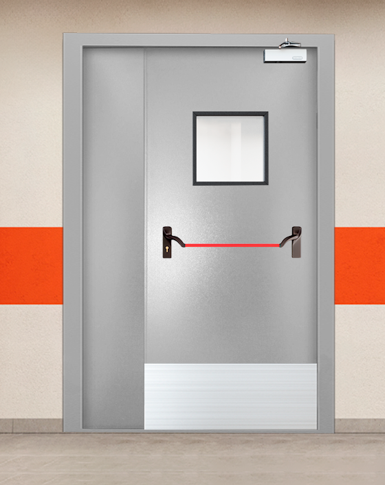 Противопожарная полуторная серая дверь порошковым напылением EI-90 с ручкой антипаника, квадратным окном, широким отбойником