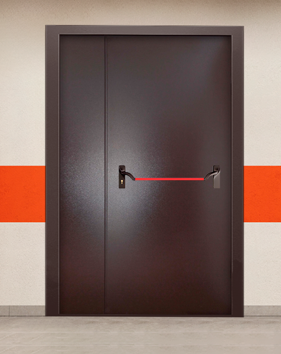 Противопожарная полуторная коричневая дверь порошковым напылением EIS 90 без доводчика с ручкой антипаника